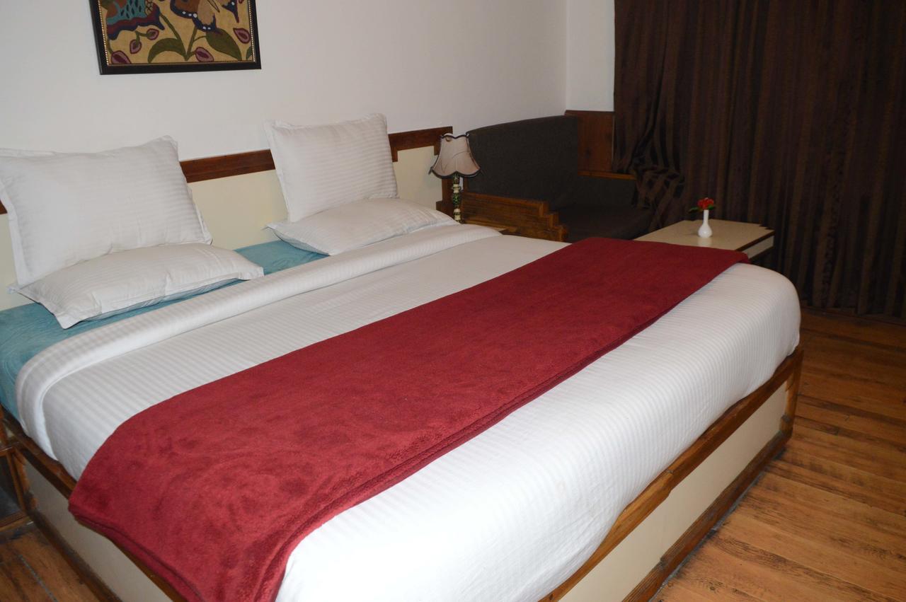 Standard Hotel And Resturant Srinagar  Luaran gambar