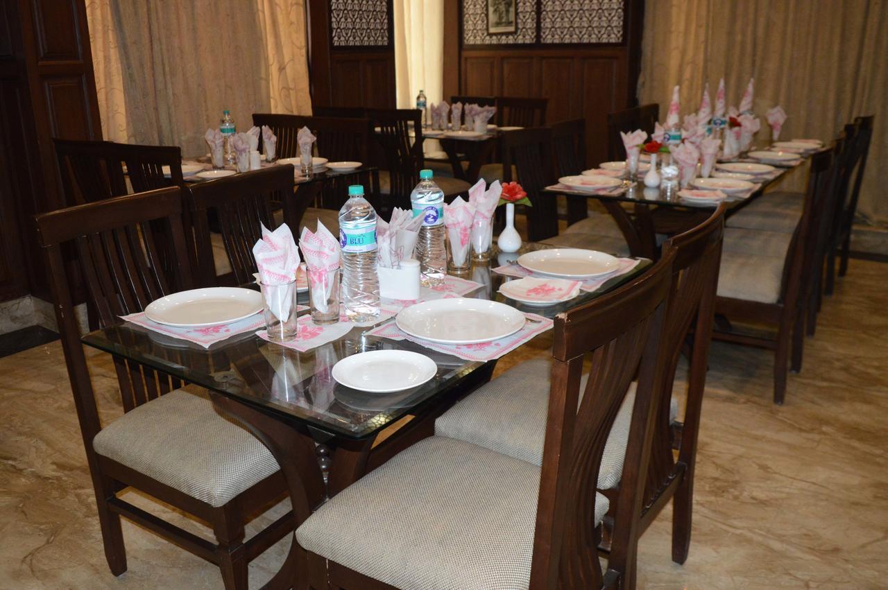 Standard Hotel And Resturant Srinagar  Luaran gambar
