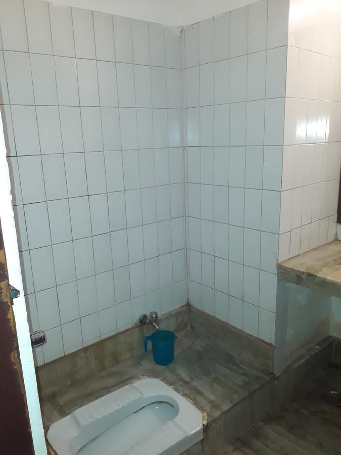 Standard Hotel And Resturant Srinagar  Bilik gambar