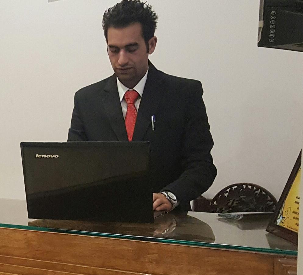 Standard Hotel And Resturant Srinagar  Luaran gambar