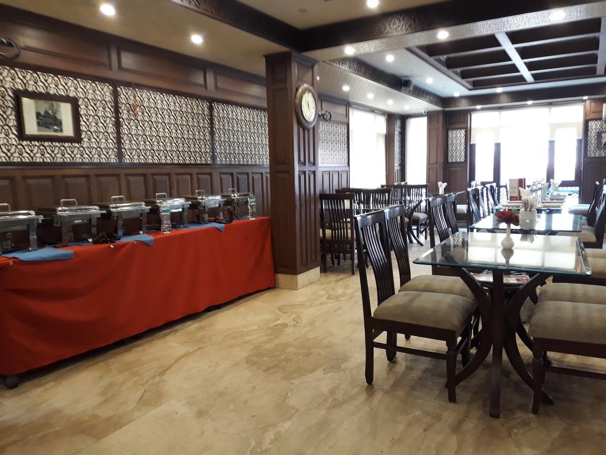 Standard Hotel And Resturant Srinagar  Luaran gambar