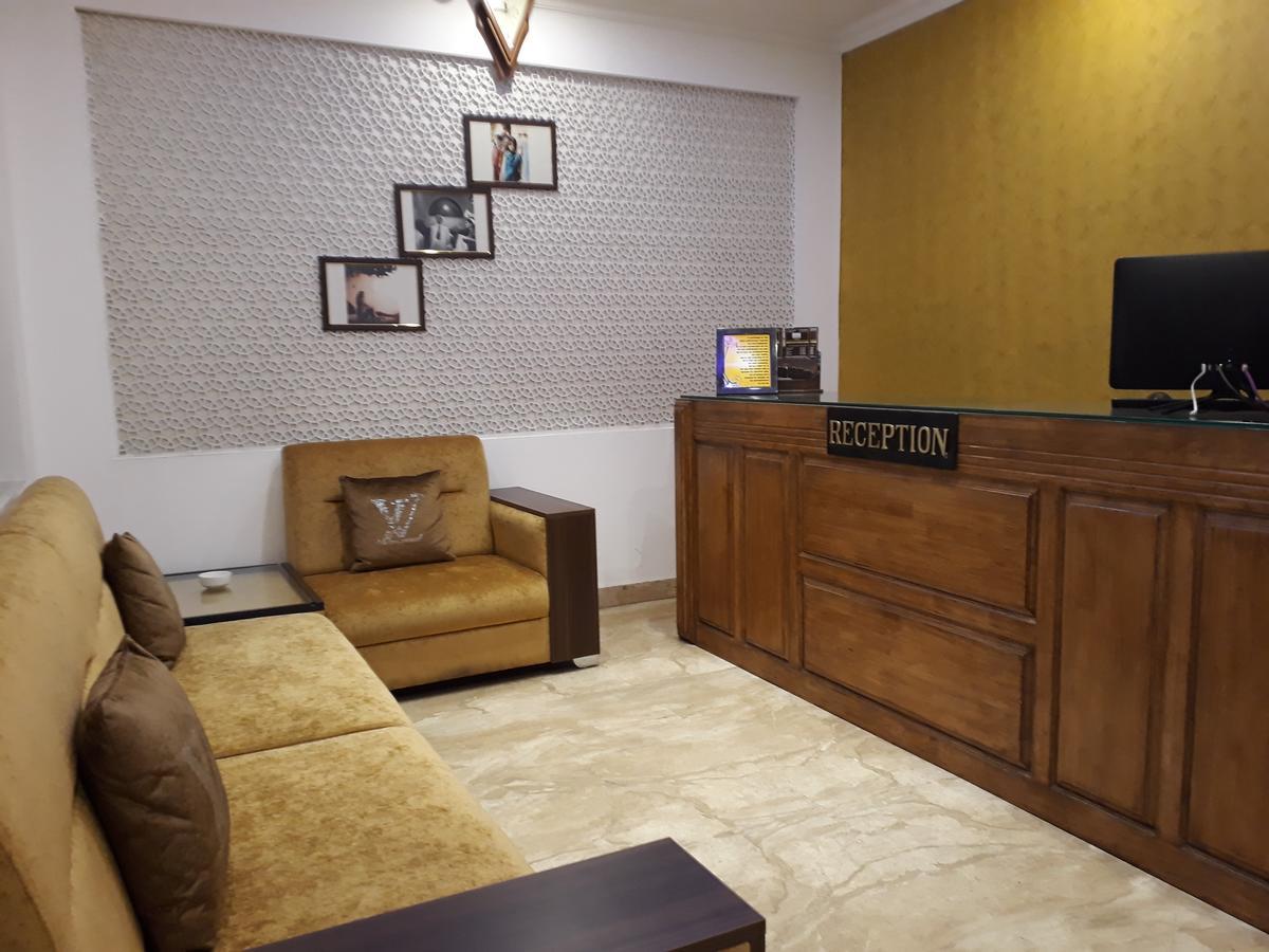 Standard Hotel And Resturant Srinagar  Luaran gambar