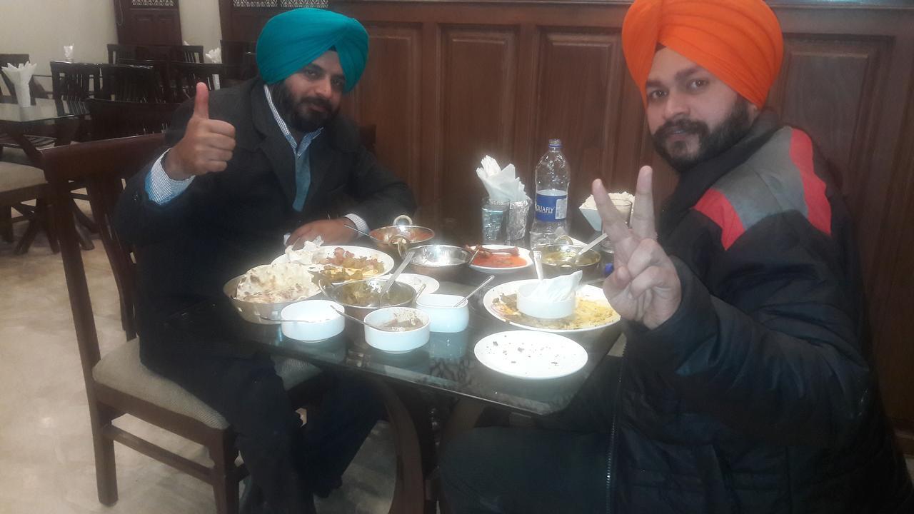 Standard Hotel And Resturant Srinagar  Luaran gambar